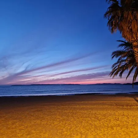 Ce040-g076 2 Pieces 6 Couchages *